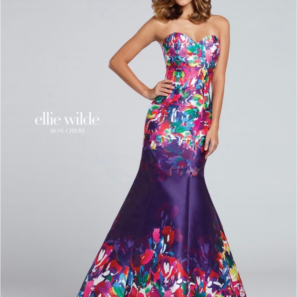 Ellie Wilde Formal Gown Prom Dress Strapless Mermaid Sweetheart neckline Size 0